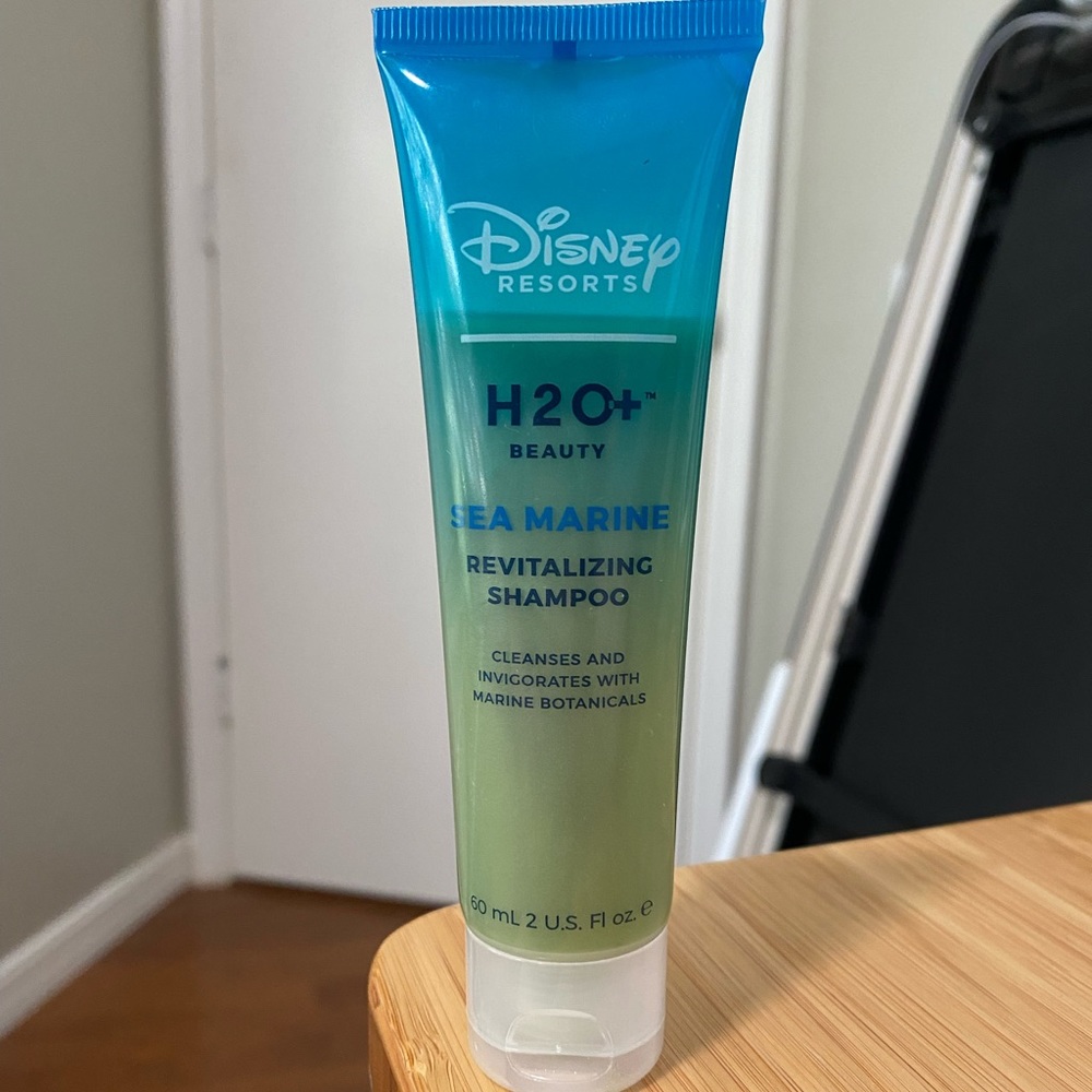 5 for $25!✨ Disney Resorts H2O + Beauty Sea Marine Revitalizing Shampoo